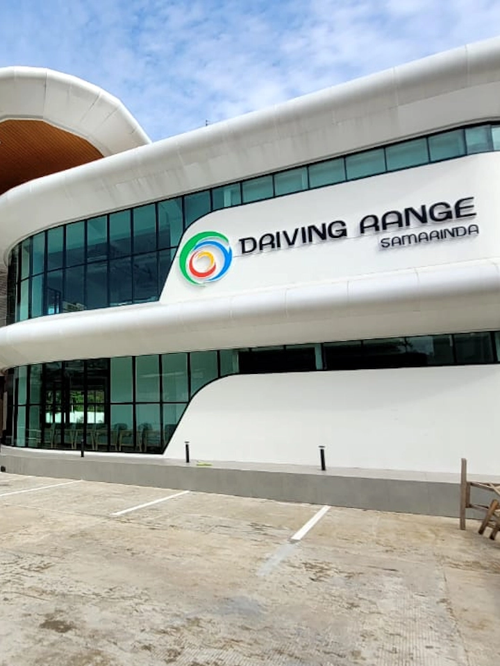 인도네시아 사마린다 드라이빙레인지 전타석(32타석) 설치계약
